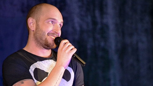 Nu ţi l-ai fi imaginat niciodată aşa! Cum a fost filmat Cătălin Bordea alături de soţia sa