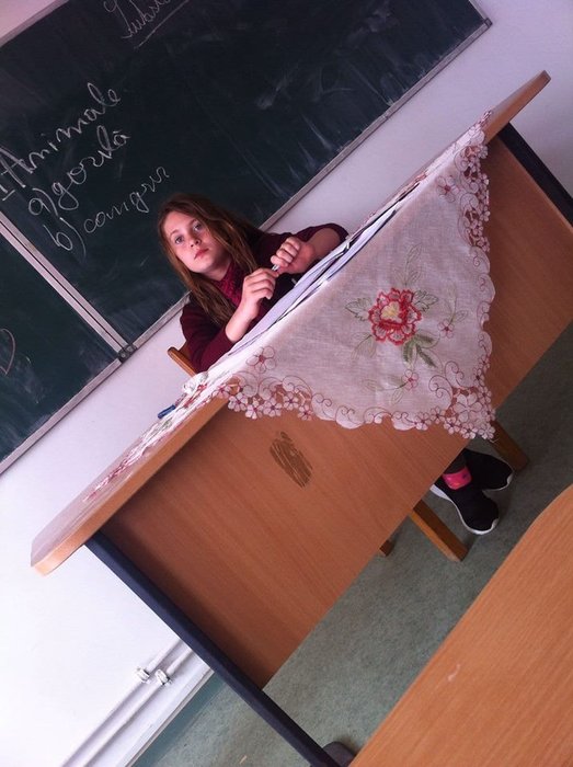 Ce a scris în biletul de adio Veronica, fetița de 11 ani din Vaslui care a dispărut de acasă! Îți dau lacrimile
