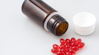Romanii nu mai au bani de medicamente! Numarul cutiilor de pastile cumparate a scazut la 21!