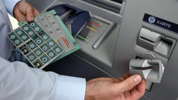 Hoții au aruncat în aer bancomatele la Otopeni