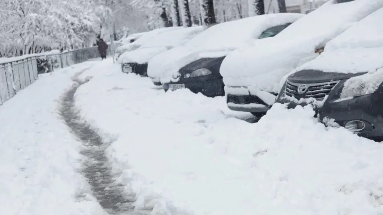 ANM anunță un nou val de ninsori de vineri. Temperaturile vor fi negative