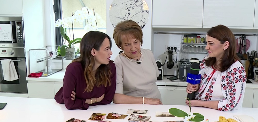 Cât de bine arată mama Andreei Raicu! Are 79 de ani, dar arată de cel mult 50!