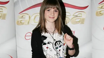 O mai tii minte pe Monica, fetita inocenta din Ingerasii? Cat de sexy este acum, la 19 ani!