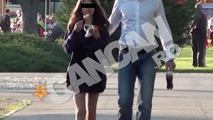 Imaginile cu care cel mai ravnit burlac ii va rupe inima iubitei sale