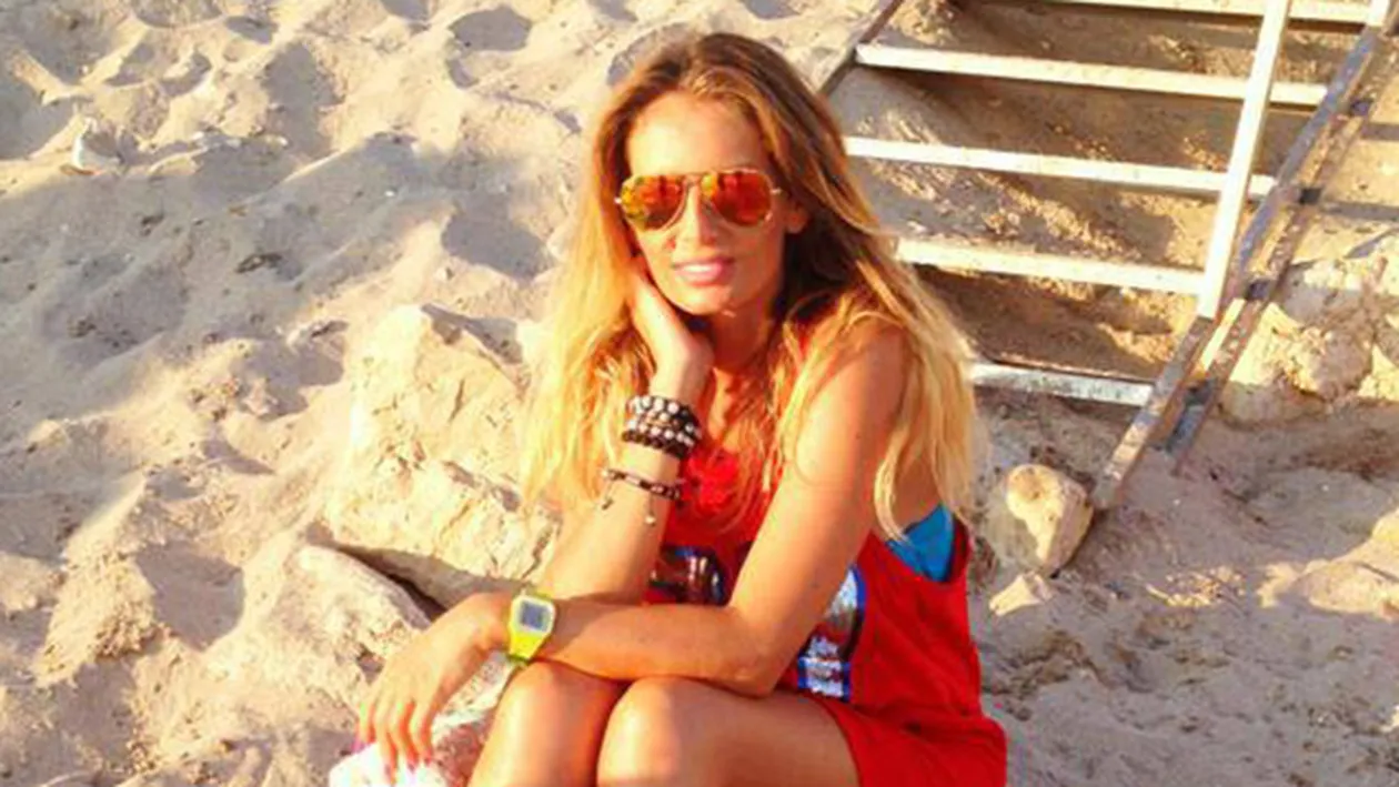 Andreea Banica a iscat cearta pe net! Detaliul din aceasta poza care i-a scos din minti pe fani: Respect pentru munca, dar...