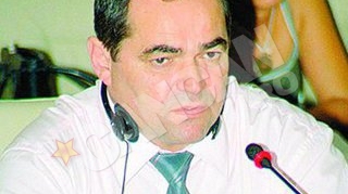 Trei ore de explicatii pentru Necolaiciuc