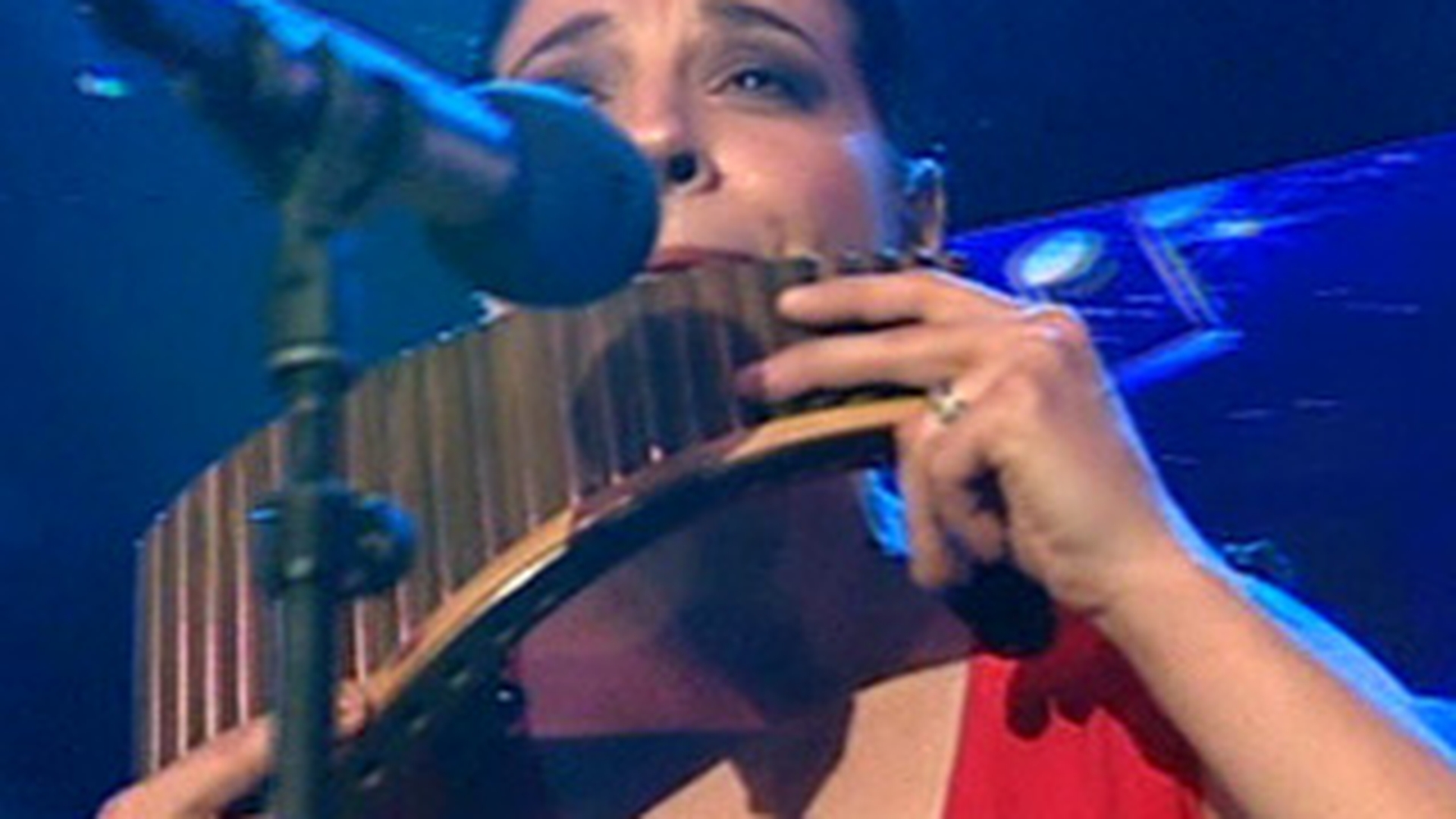 VIDEO A impresionat cu naiul si a surprins cu vocea! Oana Lianu, concurenta dorita in finala de toti membrii juriului!