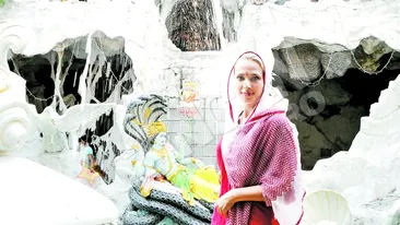 S-a indragostit de Tara mirodeniilor dupa ce a citit o carte! Iulia Vantur, din nou in India!