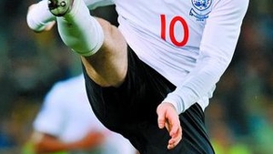 10 barmani si-au schimbat numele in Wayne Rooney