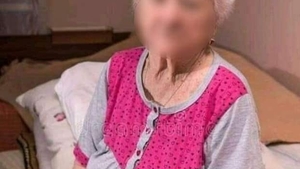 Atenţie! Bătrânica din imagine şi înşelătoria care a înnebunit internetul: "Nu mai am mult timp să trăiesc"