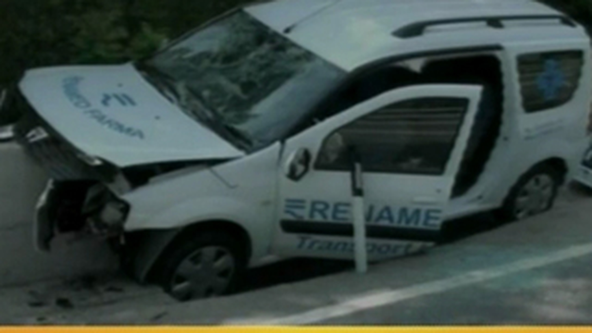 Doi morti si doi raniti intr-un accident in care a fost implicata o ambulanta