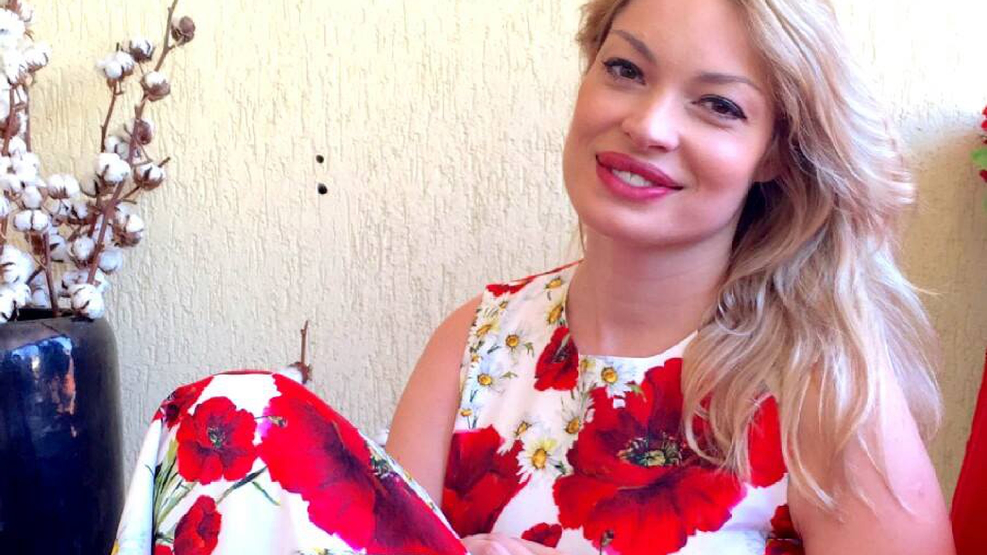 Prima reacţie a VALENTINEI PELINEL, după ce CRISTI BORCEA şi ALINA VIDICAN au divorţat! „Cea mai tare amantă...“