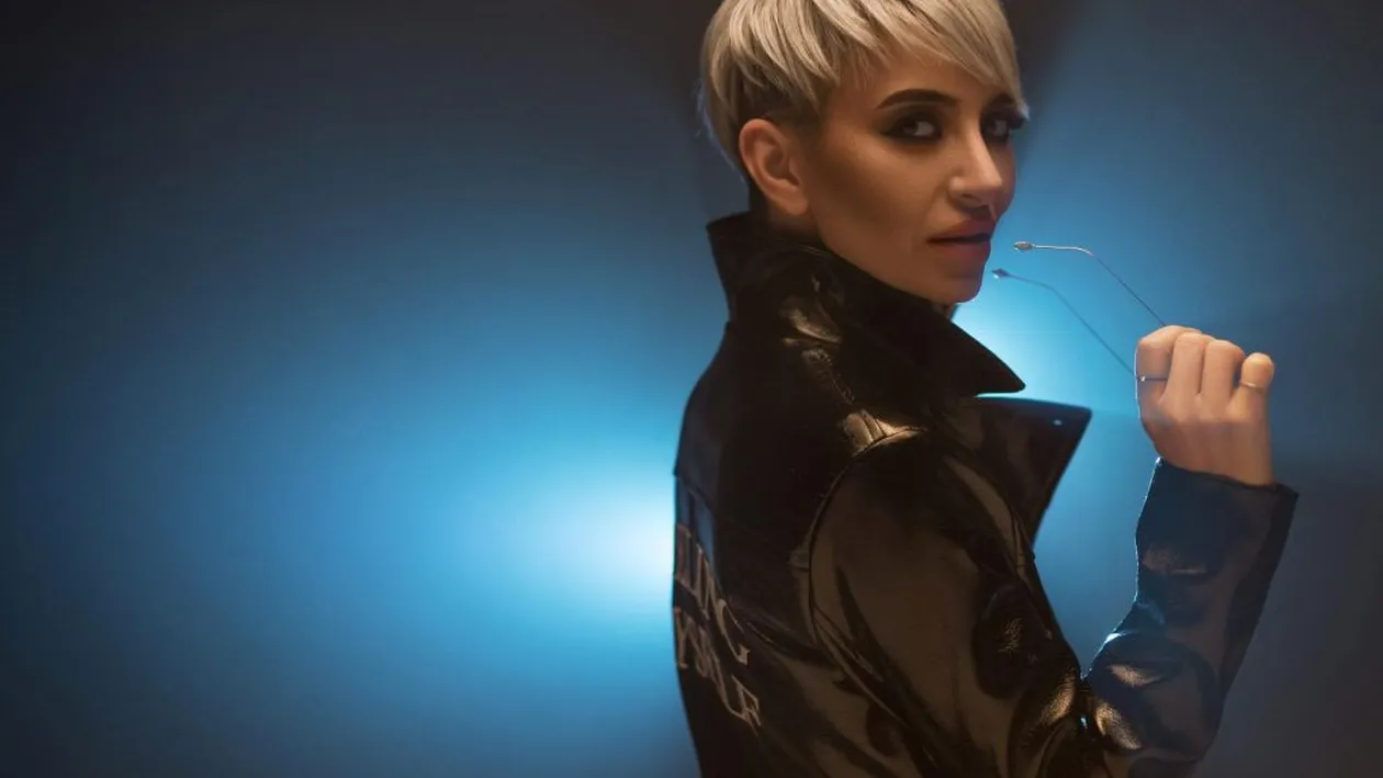 Giulia Anghelescu a ajuns la spital cu fiul său: ”Sperăm să ne revenim curând”