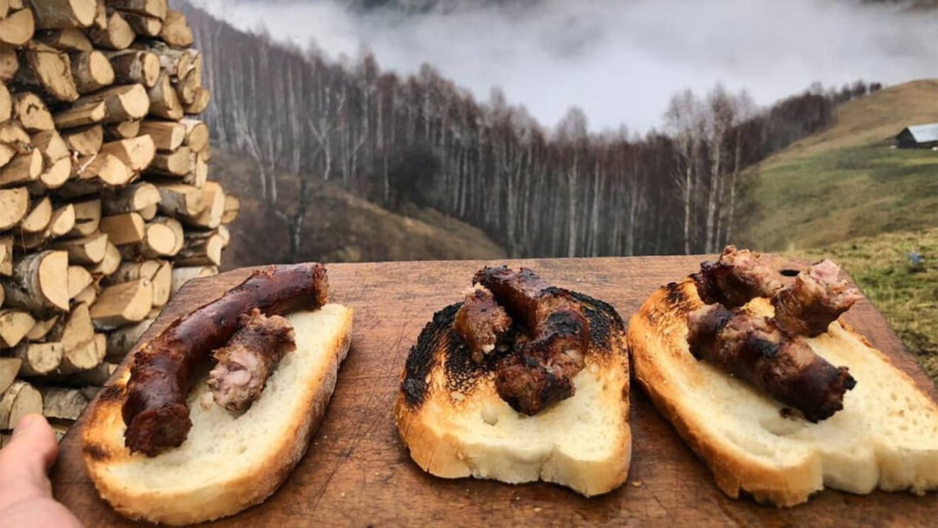 Cea mai nouă stațiune din România. Puțini turiști au auzit de ea, dar peisajul este unic