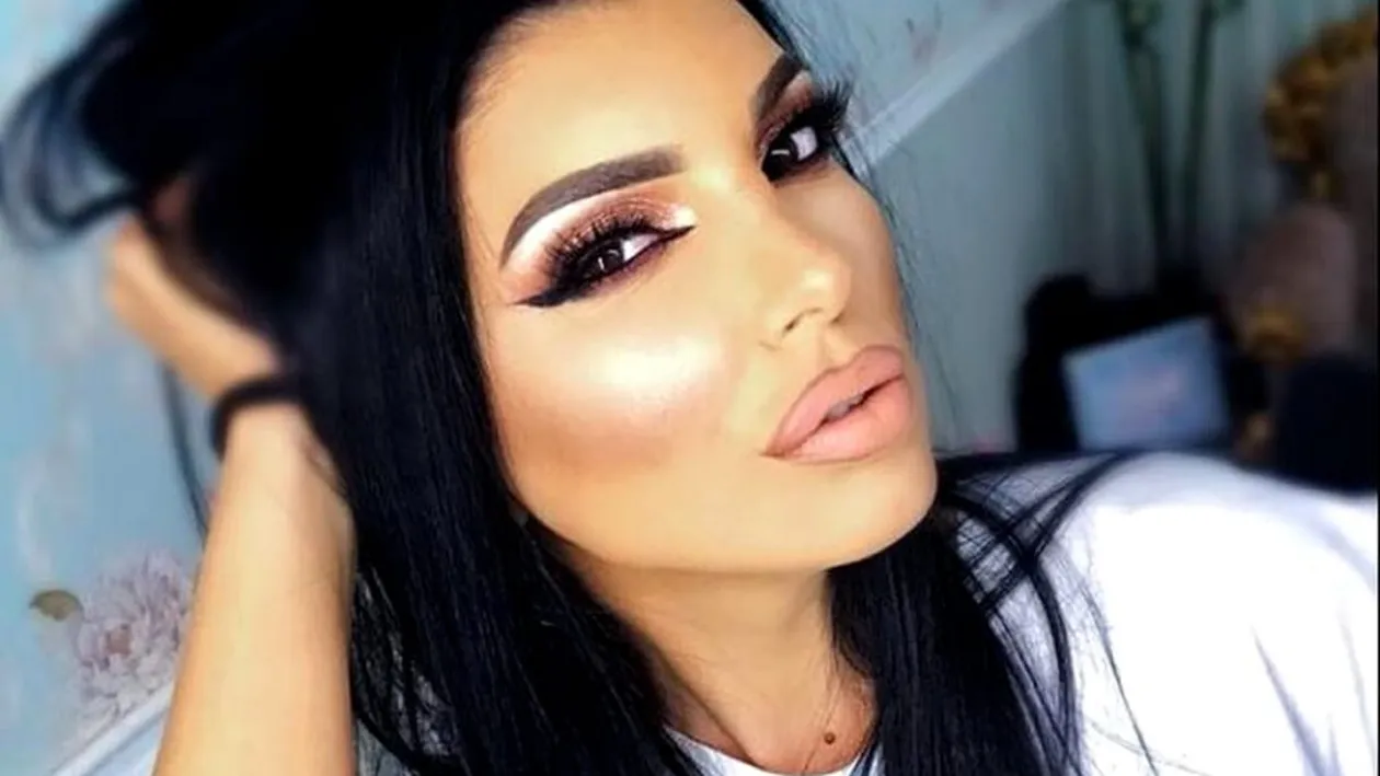 Andreea Tonciu a dansat topless la TV. Fanii au desființat-o imediat: „A fost vulgară, prea si-a expus silicoanele”