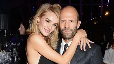Jason Statham, din nou tată. Iubita lui, modelul Rosie Huntington, a născut o fetiță