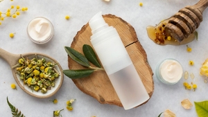 (P) Cosmetice BIO de marcă de pe NOTINO: Oferă pielii tale o îngrijire mai sănătoasă, de înaltă calitate!