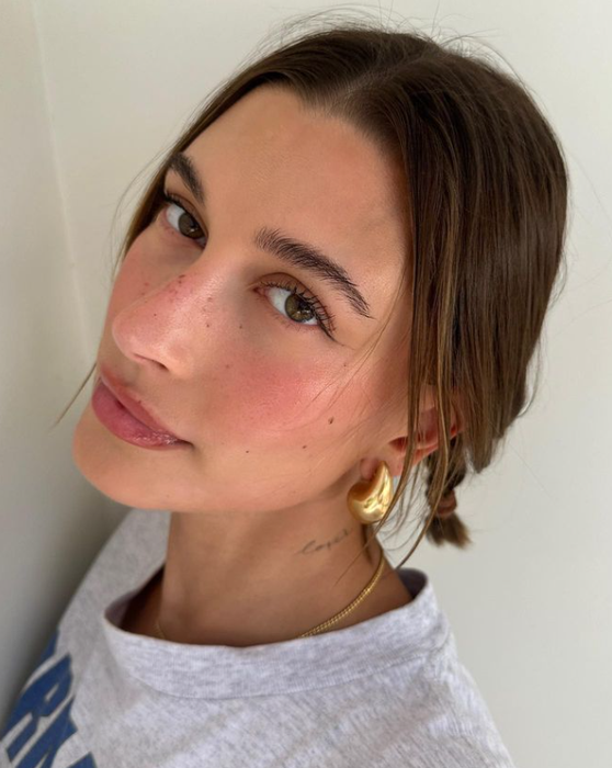 Hailey Bieber