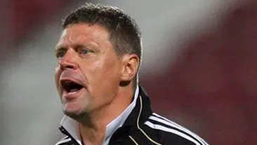 A luat-o de nevasta pe iubita lui, Daniela Calin! Tibi Selymes a profitat ca e liber de contract si s-a insurat!