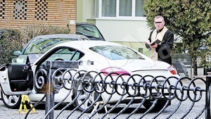 Si-a dus bolidul la biserica sa-l scape de blesteme! Oana Zavoranu si-a sfintit masina