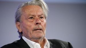 Alain Delon, probleme grave de sănătate! Marele actor este pregătită pentru sfârșitul ce îl simte aproape. „Un erou trebuie să ştie să moară”