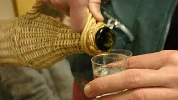 Venise la o beţie la prietenul său, când a zărit-o pe Ancuţa! După câteva ore, petrecăreţii au observat ceva în camera alăturată