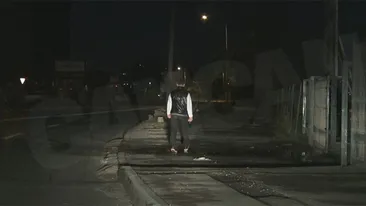 Bucuresteanul care ar speria orice alcooltest! A baut in asemenea hal incat a facut asta pe podul Fundeni, in plin trafic!