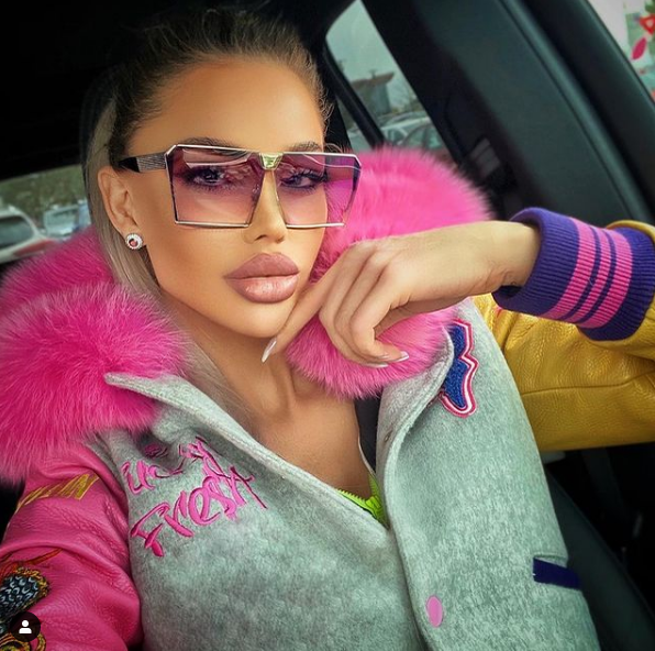 Atenție, Daria! Nu-i de glumit cu Bianca Drăgușanu! S-a apucat de kickboxing și lovește năprasnic