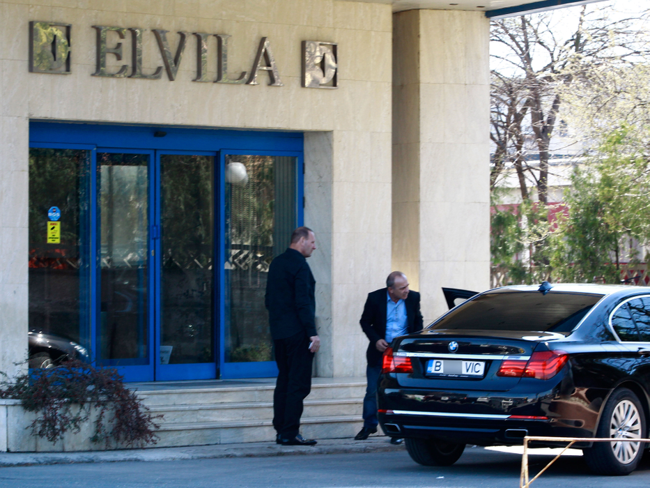 Viorel Cataramă se bucură de respectul angajaţilor săi