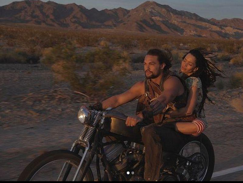Jason Momoa este celebru și extrem de sexy. Dar știi cum arată soția lui Aquaman, cu 12 ani mai în vârstă?