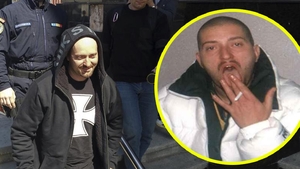 "Mi-a furat DIICOT-ul iarba". Cheloo recunoaște că s-a drogat. Cu câte grame de marijuana a fost prins, de fapt, juratul de la Antena 1