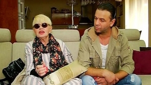 Soţul Israelei, atacat pe stradă de trei bărbaţi. ”Au fost la un pas să mă linşeze”. Totul a pornit de la o femeie