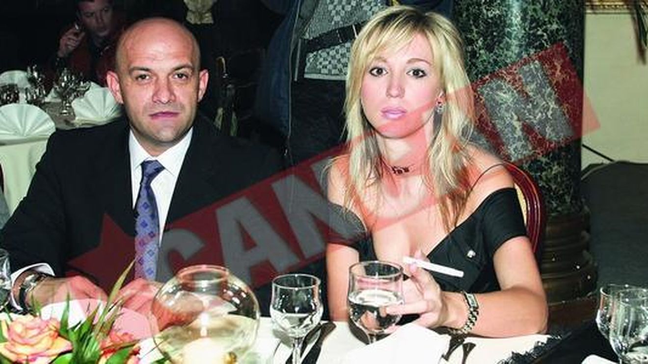 Internata de urgenta dupa ce i-a luat foc rochia la o petrecere