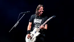 Dave Grohl, solistul trupei Foo Fighters, a anunțat pe Instagram că și-a înșelat soția. Artistul are și o fetiță cu amanta