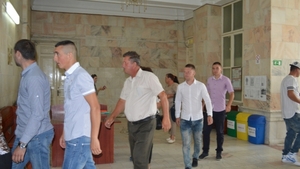 Sustine ca pozele cu ea in sanii goi sunt trucate, insa CANCAN.ro are dovada ca fata violata minte!