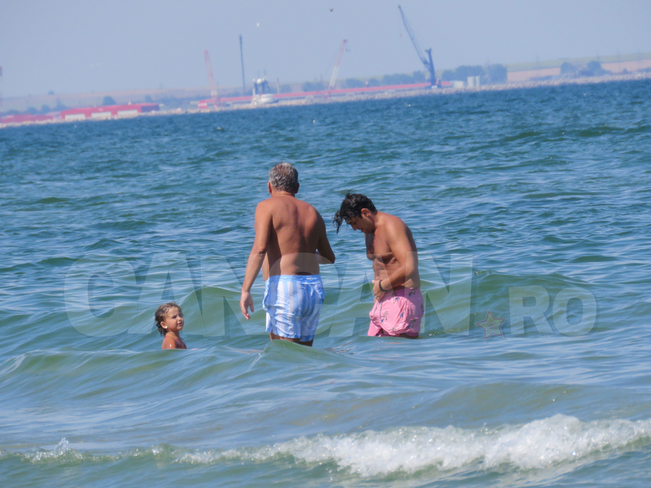 Rar vezi asemenea imagini Syda a bătut cuba în mare cu ”unchiul” Videanu!