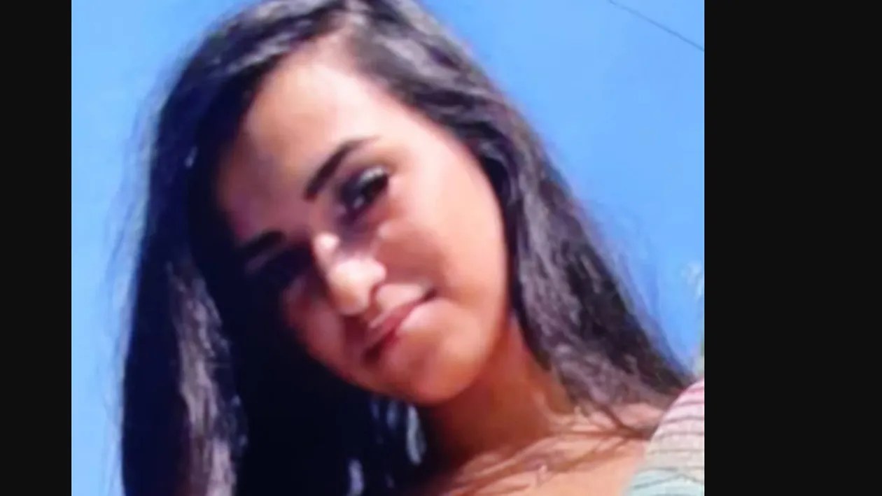 Ați văzut-o? O adolescentă din Ploiești a fost dată dispărută. Autoritățile au demarat căutările