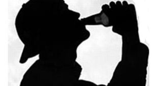 Caz incredibil în Vaslui! Un elev a intrat în comă alcoolică în timpul orelor de curs