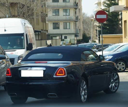 Aliona Bostan, în trafic, la volanul unui superb bolid