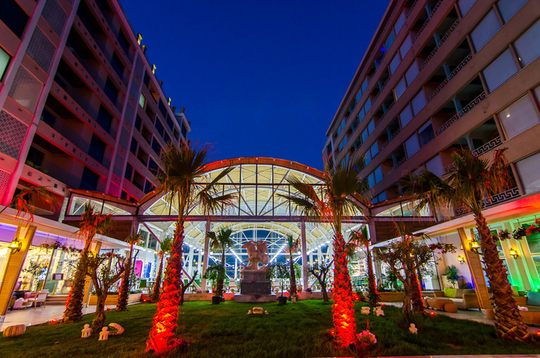 Eveniment fastuos la complexul de lux din Mamaia! Phoenicia Royal a primit distincţia FIVE STAR DIAMOND AWARDS