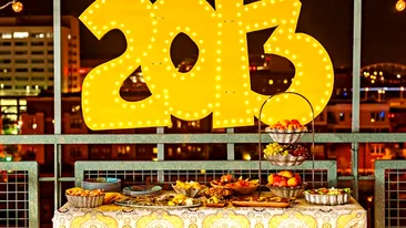 Redacţia CANCAN.RO vă urează să aveţi un An Nou de poveste! Voi ce credeţi, va fi 2013 norocos sau nu?