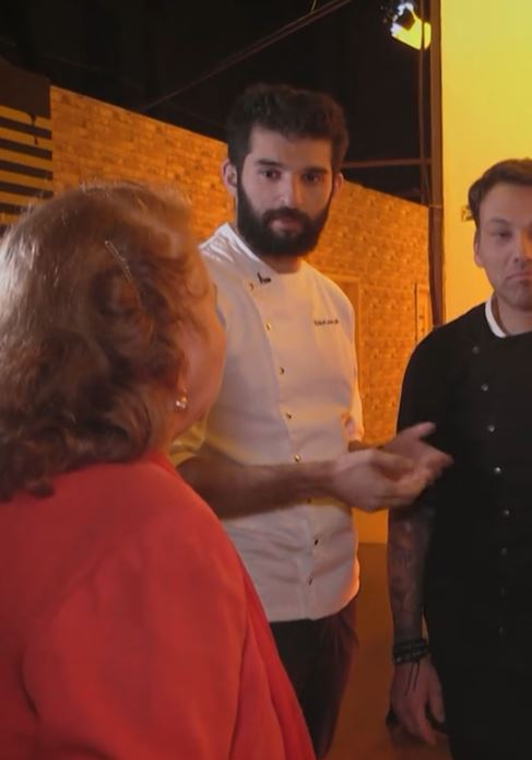 Scandal monstru la Chefi la cuțite. Cei patru jurați au fost amenințați de o concurentă: ”Vă bateți joc”