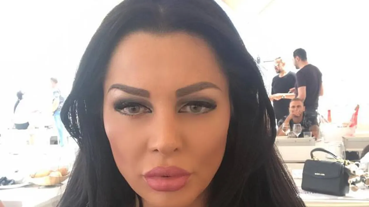 Brigitte Sfăt, acuzată că s-a ”tunat” în Photoshop. Detaliul care a dat-o de gol!