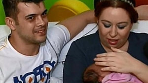 Fetita Oanei Roman are deja 2 luni! Uite cat de frumusica e si ce spune mama ei despre ea! Urmeaza o etapa importanta in viata ei!