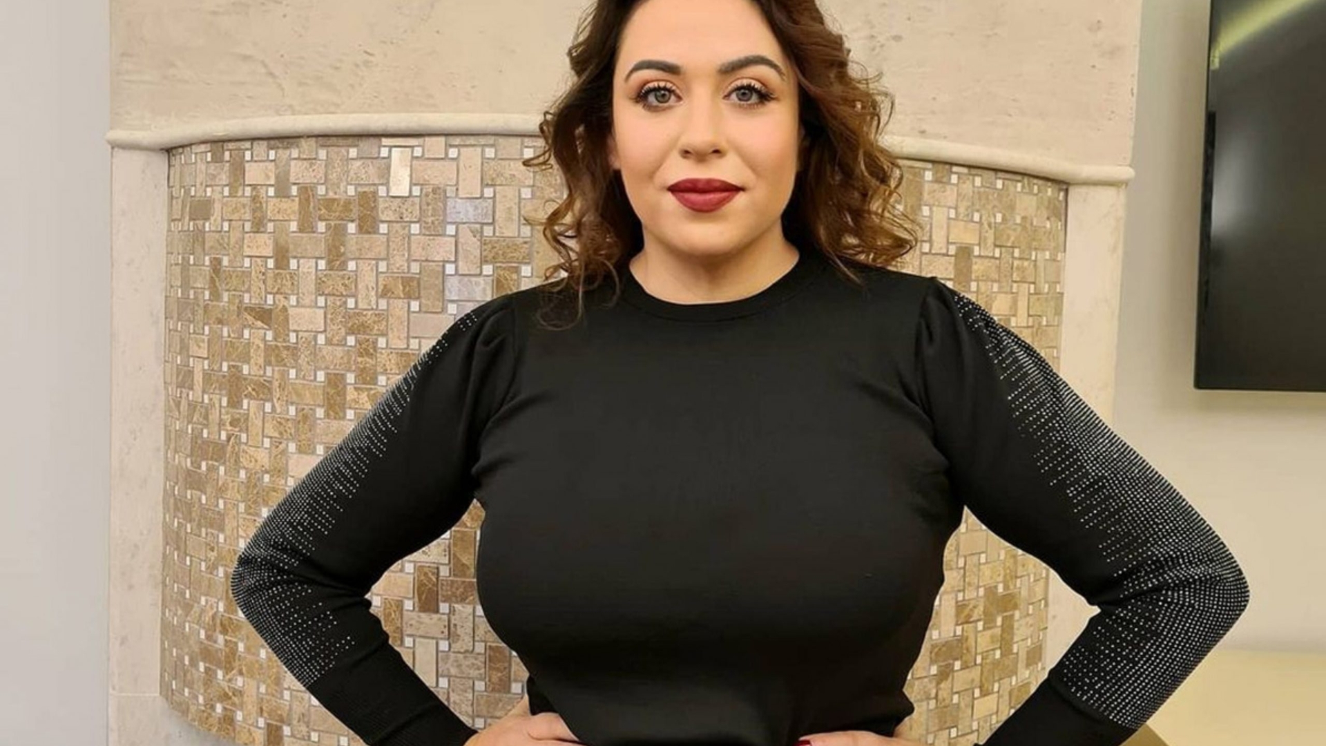 Cum a apărut Oana Roman pe străzile de la Cannes. Fanii vedetei au fost impresionați: "Te urmăresc cu plăcere și mă inspiri"