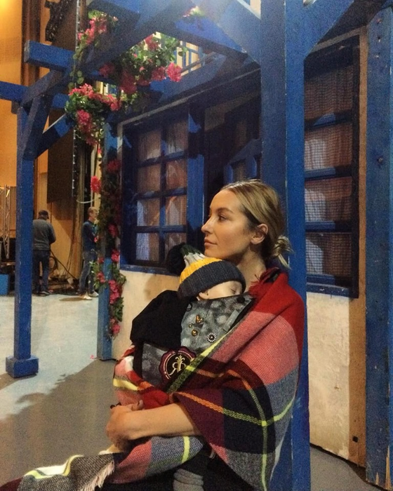 Flavia Mihășan s-a pozat în bustiera de alăptat. Cum arată abdomenul ei la 5 luni după ce a născut