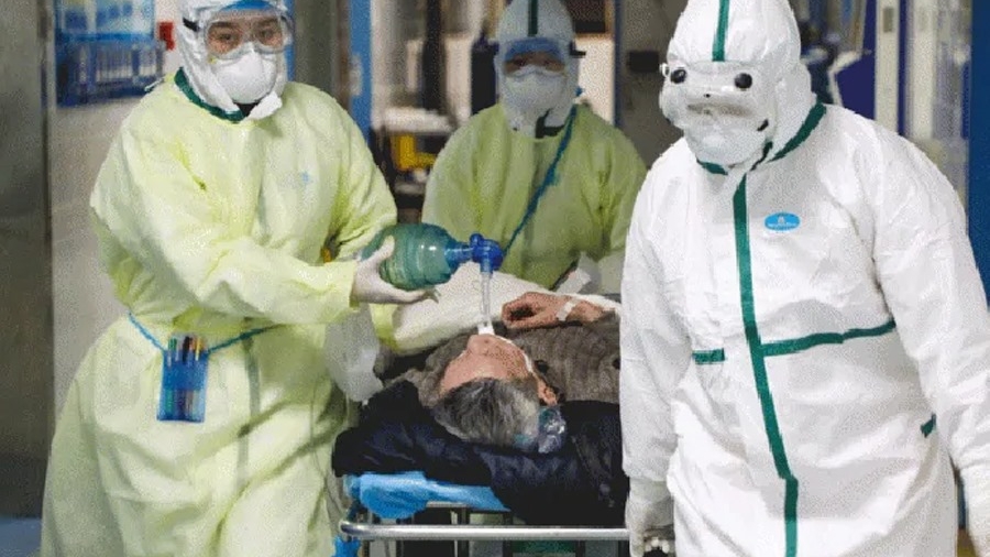 Cum e posibil? Un film din 2011 a prevăzut în totalitate pandemia de coronavirus din 2020. Cum a apărut virusul ucigaș, de fapt
