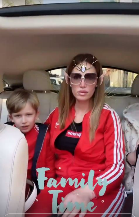Bianca Drăgușanu, buchet de trandafiri de la Alex Bodi? El o răsfață des pe Daria Radionova cu astfel de surprize