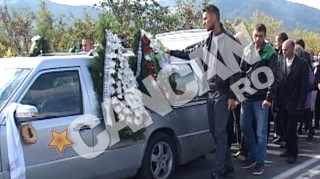 Romanca din Neamt care a salvat de la moarte opt italieni, condusa pe ultimul drum