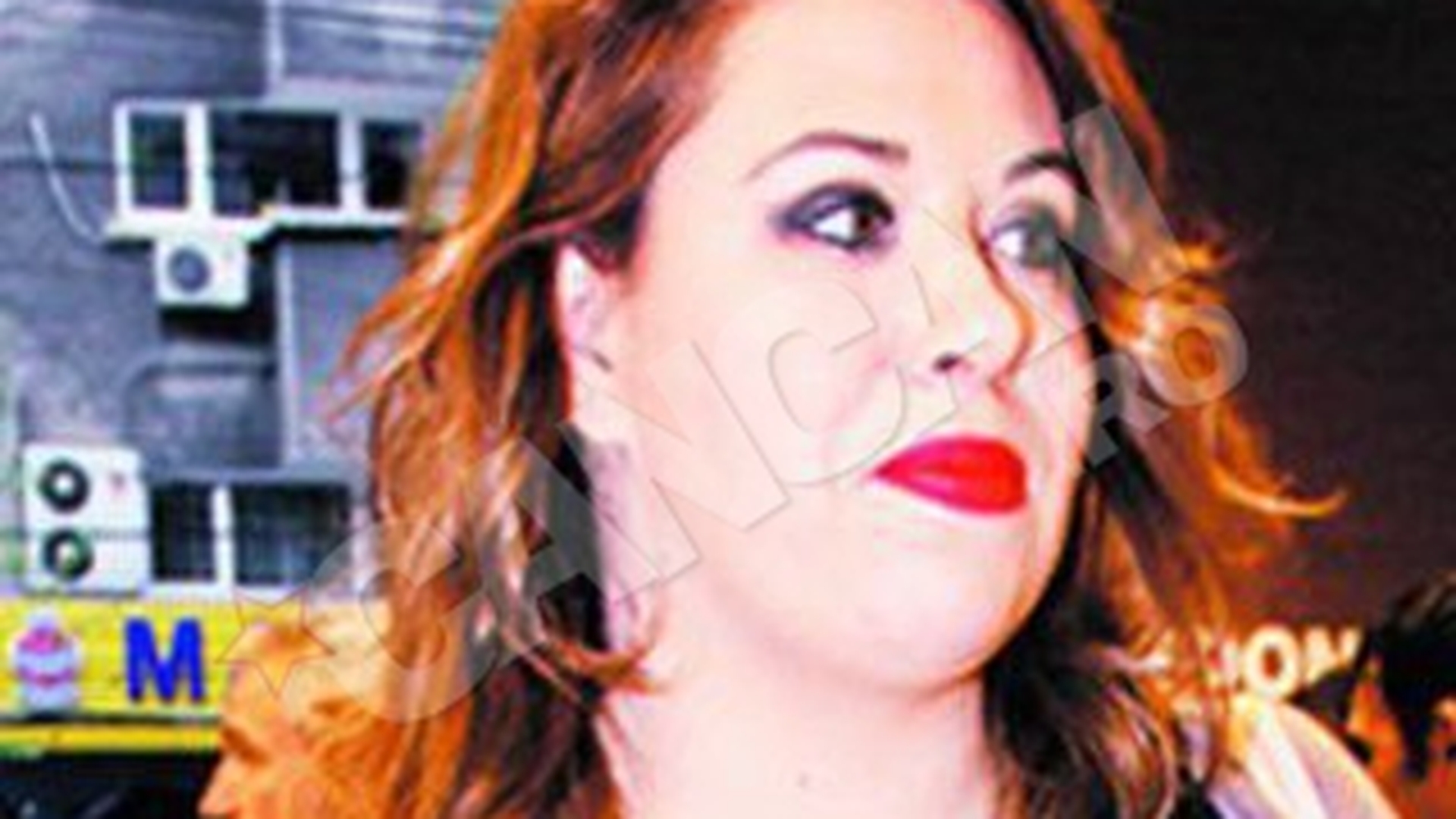 A ignorat Holograf pentru Cristi Munteanu. Oana Roman l-a mancat pe "Babicu" din priviri